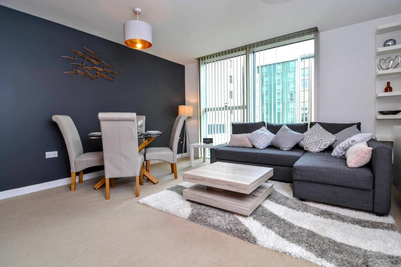 Stylish City Centre Apartment - Home From Home With Fully-Equipped Kitchen, Smart Tv, Netflix, Superfast Wifi, Free Parking, Self Check-In - By Brightleap Apartments Milton Keynes Buitenkant foto