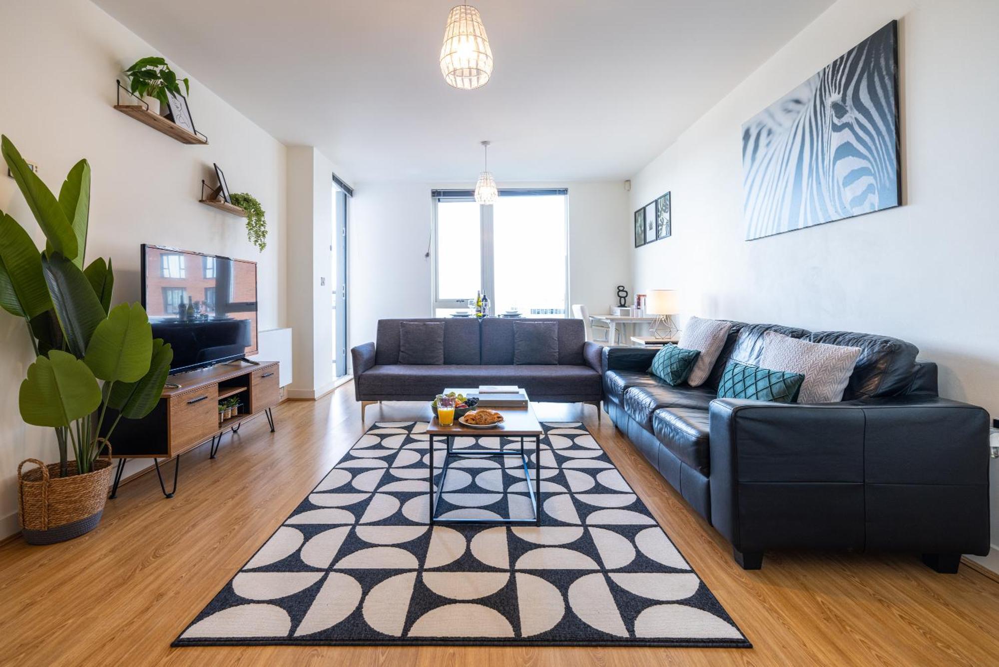 Stylish City Centre Apartment - Home From Home With Fully-Equipped Kitchen, Smart Tv, Netflix, Superfast Wifi, Free Parking, Self Check-In - By Brightleap Apartments Milton Keynes Buitenkant foto